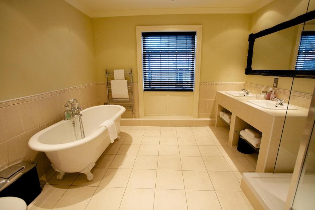 The Commercial Hotel Chester Ngoại thất bức ảnh
